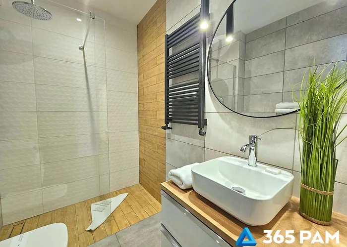 365pam - Wschodni - Parking W Cenie Kołobrzeg